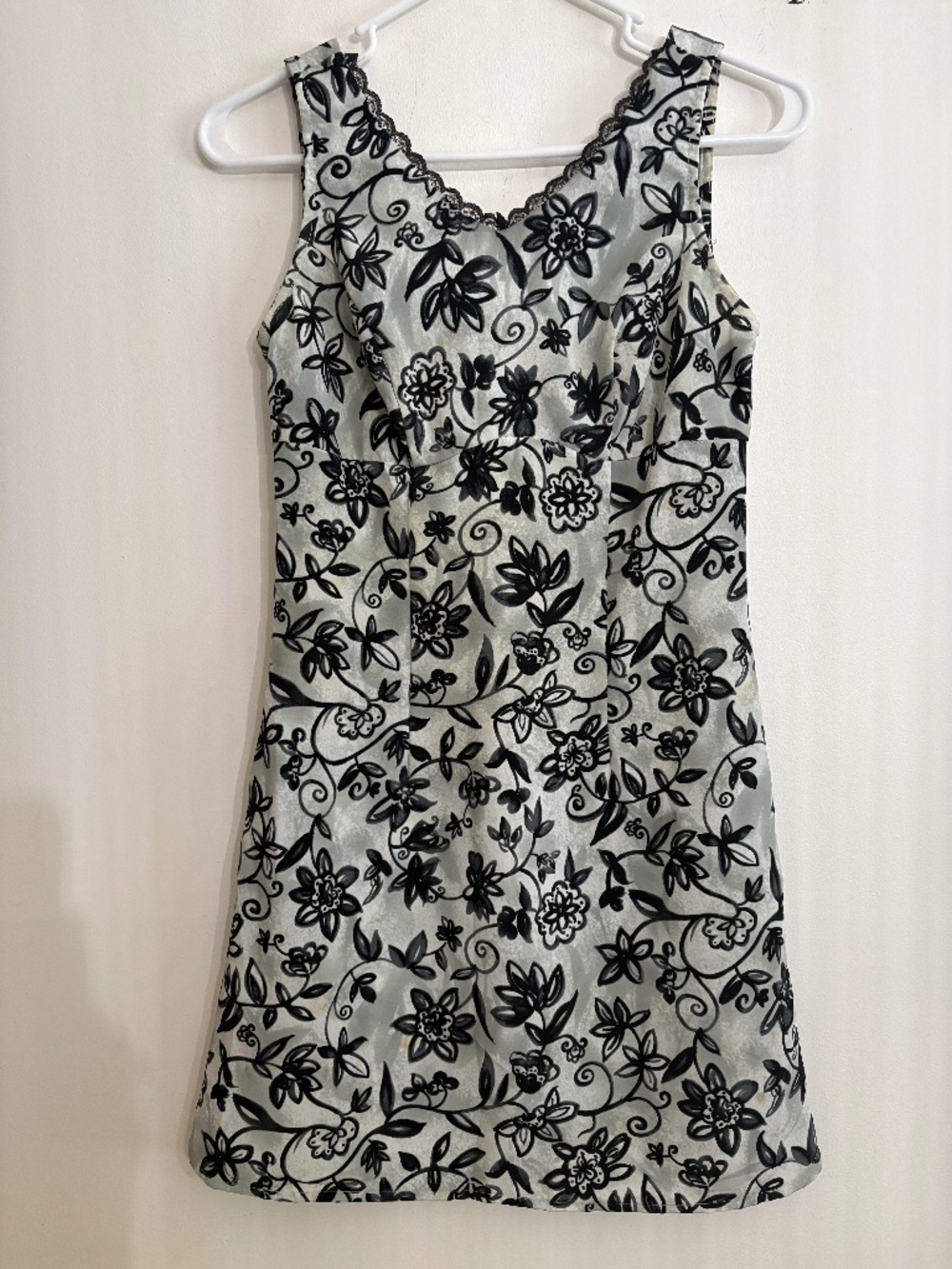 Vintage 1990s Summer sleeveless floral Print Dress from the store "579" - Size 0